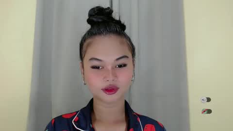 Snapshot of anaruru_ chatting on January 2025 05:06:01 PM ANA online show from January 2025 05:06:01 PM