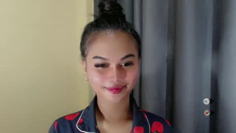 Snapshot of anaruru_ chatting on March 2025 09:18:02 AM ANA online show from March 2025 09:18:02 AM