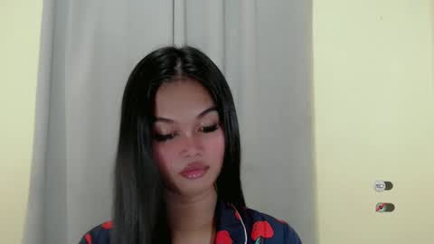 Snapshot of anaruru_ chatting on March 2025 07:54:02 PM ANA online show from March 2025 07:54:02 PM