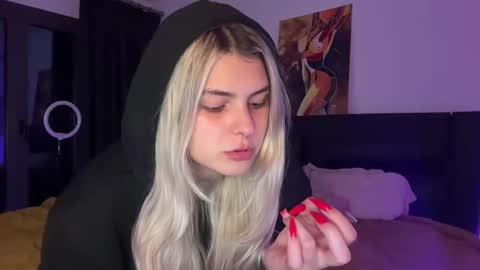 Snapshot of anasova chatting on November 2025 09:02:02 PM Ana online show from November 2025 09:02:02 PM