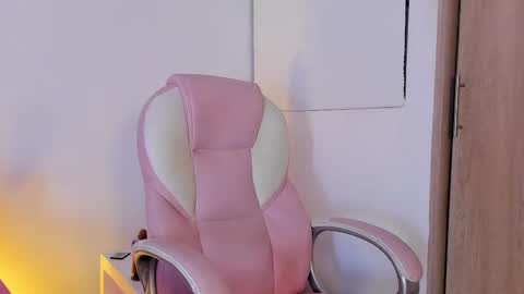 Anastacia online show from November 2025 05:06:02 AM