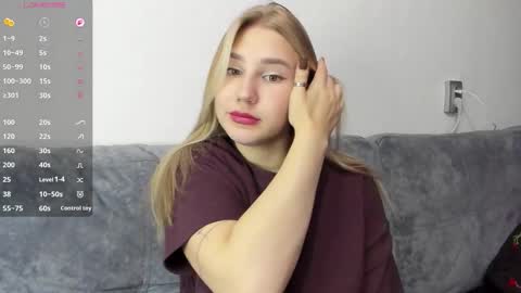 Snapshot of and1sa chatting on December 2025 11:36:02 AM Andisa online show from December 2025 11:36:02 AM