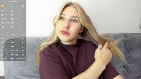 Snapshot of and1sa chatting on December 2025 11:38:02 AM Andisa online show from December 2025 11:38:02 AM