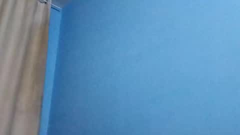 Snapshot of andemax chatting on November 2025 04:12:01 AM And 16.8 online show from November 2025 04:12:01 AM