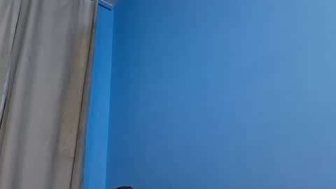 Snapshot of andemax chatting on December 2025 05:48:01 AM And 16.8 online show from December 2025 05:48:01 AM