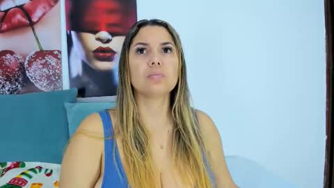 Andrea online show from November 2025 11:45:01 AM