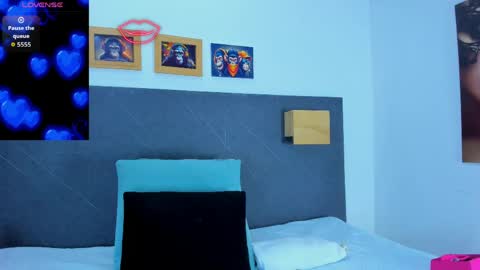 Andrea online show from April 2026 12:21:01 PM