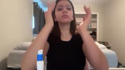 anditspinkxo online show from June 2026 05:23:01 PM
