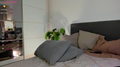 Snapshot of andracura chatting on February 2026 01:44:02 PM Adriana online show from February 2026 01:44:02 PM