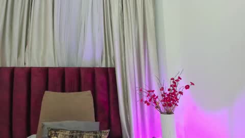 Andra Cyrus online show from February 2025 11:36:01 AM