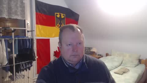 Snapshot of andre124231 chatting on January 2025 05:18:02 PM Andre online show from January 2025 05:18:02 PM