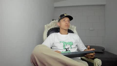 Snapshot of andre_blow chatting on September 2025 11:23:02 AM Andre Blow online show from September 2025 11:23:02 AM