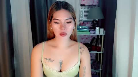 andrea06121998 online show from April 2026 03:31:02 PM