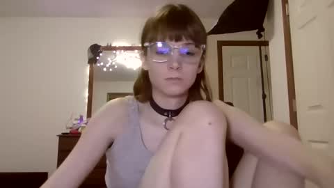 Snapshot of andrea_davenport chatting on December 2024 04:47:01 AM andrea online show from December 2024 04:47:01 AM