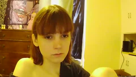 Snapshot of andrea_davenport chatting on November 2025 03:34:02 PM andrea online show from November 2025 03:34:02 PM