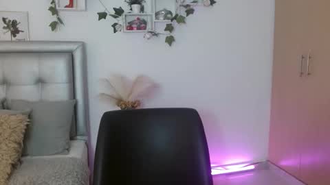 Andrea online show from March 2026 10:10:02 PM