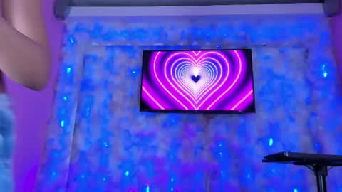 Snapshot of andrea_giraldo_ chatting on June 2026 08:04:01 PM Andrea online show from June 2026 08:04:01 PM