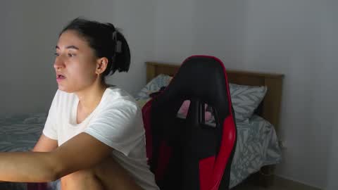 Andrea online show from March 2026 12:40:01 AM