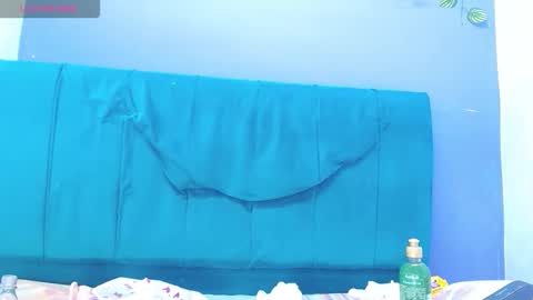 ANDREA LOPEZ online show from December 2025 11:30:02 AM