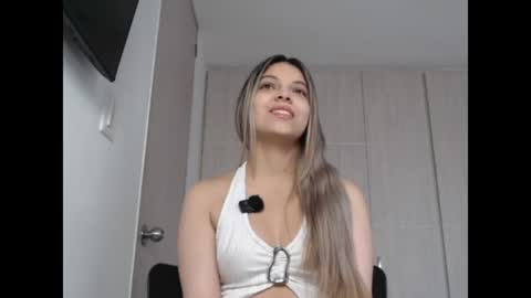 Snapshot of andreau_19 chatting on July 2026 01:24:01 PM andreau 19 online show from July 2026 01:24:01 PM