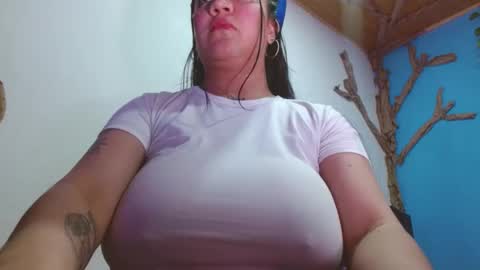 Snapshot of andrebigboobs chatting on November 2025 12:13:01 AM Andre online show from November 2025 12:13:01 AM