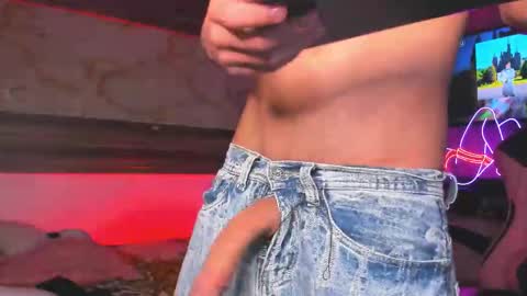 andrees_s online show from December 2025 01:13:01 AM