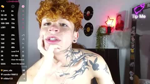 Snapshot of andreewwolffman chatting on December 2025 12:51:01 AM Andrew online show from December 2025 12:51:01 AM