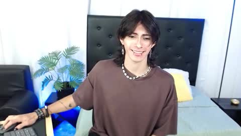 Andrey online show from November 2025 01:59:02 PM