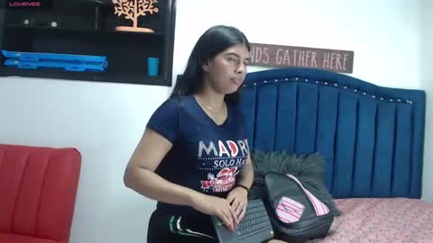 Andreina  online show from December 2024 03:43:01 PM