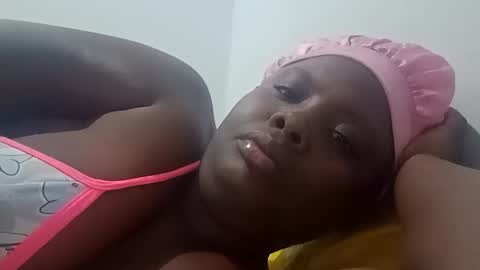 Andrea  online show from October 2025 12:31:01 PM