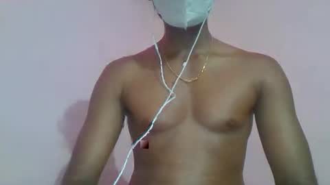 andres01_ online show from October 2025 03:18:01 PM