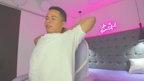 IM ANDRES online show from November 2025 03:06:01 AM