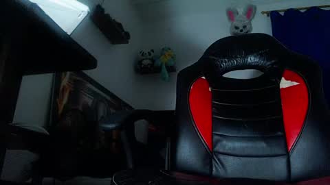 Snapshot of andres_cond chatting on May 2026 01:11:02 AM Andrs o online show from May 2026 01:11:02 AM