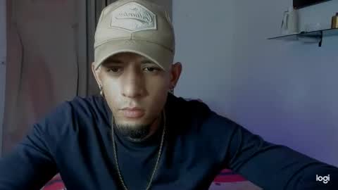 Snapshot of andres_white chatting on February 2026 02:48:01 AM Andres white online show from February 2026 02:48:01 AM