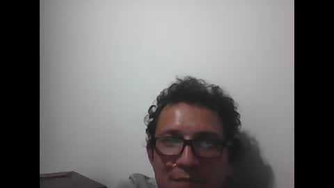 andresfloga online show from October 2025 02:34:02 AM