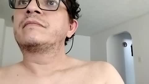Snapshot of andresfloga chatting on June 2026 04:35:02 PM andresfloga online show from June 2026 04:35:02 PM