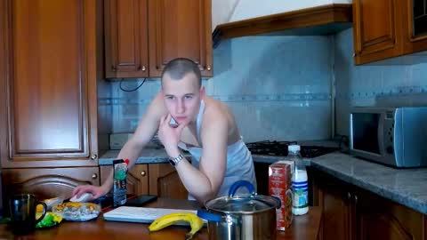 andress_rou online show from December 2024 10:43:02 PM