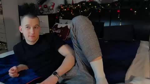 andress_rou online show from December 2024 09:25:02 AM