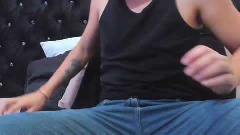 andressterling  online show from October 2025 11:24:02 PM