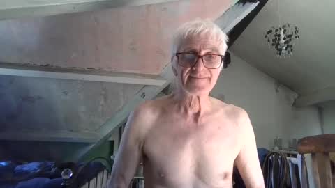 Snapshot of andrew160258 chatting on July 2026 11:12:02 AM Andrew online show from July 2026 11:12:02 AM