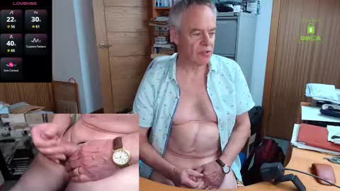 Andrew online show from October 2025 01:52:01 PM