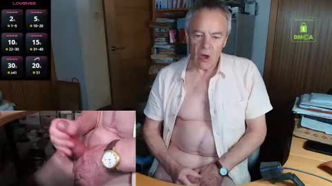 Andrew online show from October 2025 11:02:02 PM