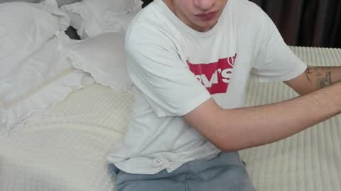 Andrew online show from April 2026 03:20:01 PM