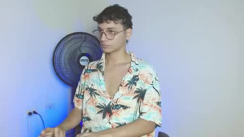 andres online show from November 2025 08:38:02 PM