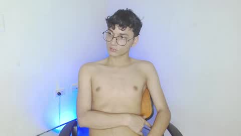 andres online show from November 2025 07:52:02 PM