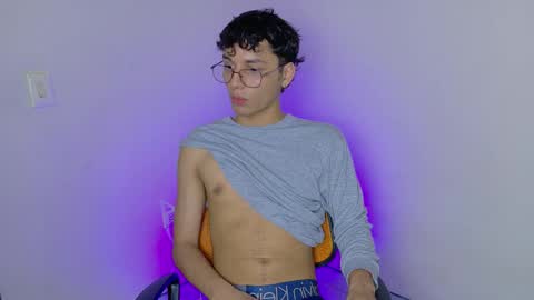 andres online show from November 2025 08:31:01 PM