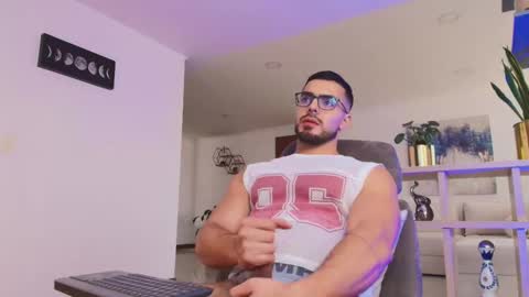 ANDREW WEST online show from December 2025 03:17:01 PM