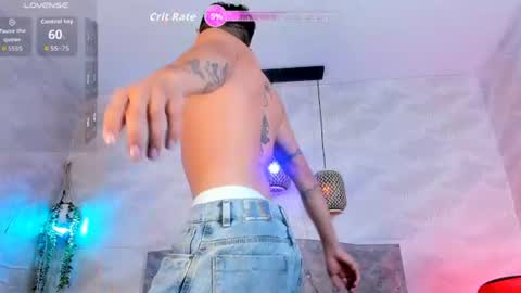 Snapshot of andrewayne_ chatting on July 2026 06:45:02 PM andrewayne_ online show from July 2026 06:45:02 PM