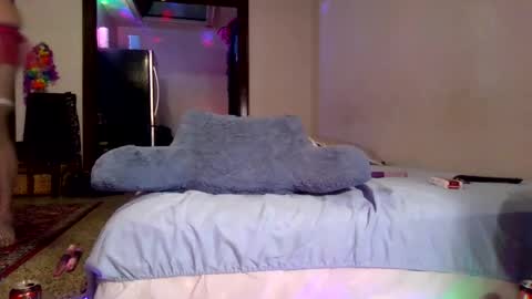 Snapshot of andrewgennie chatting on November 2025 05:43:01 AM andrewgennie online show from November 2025 05:43:01 AM