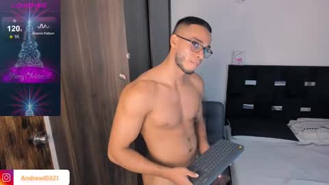 Snapshot of andrewl0321 chatting on December 2024 06:49:02 AM Follow me in Fansly online show from December 2024 06:49:02 AM